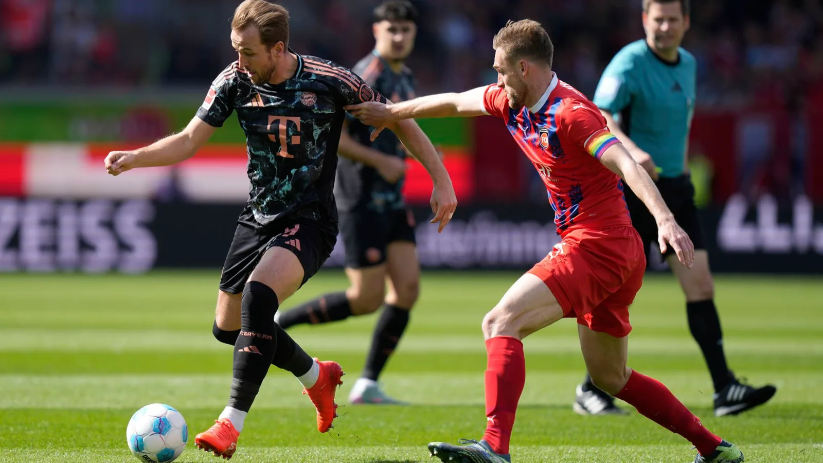 Le Bayern implacable écrase Heidenheim pour resserrer l’adhérence sur le haut de la bundesliga
