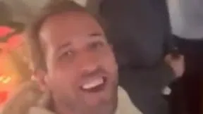 Harry Kane se lâche lors de la fête du Bayern après son premier grand titre