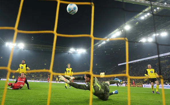 La défense de Dortmund n’a pas tenu le coup, le Bayer Leverkusen l’a déjà battu trois fois en première mi-temps – News