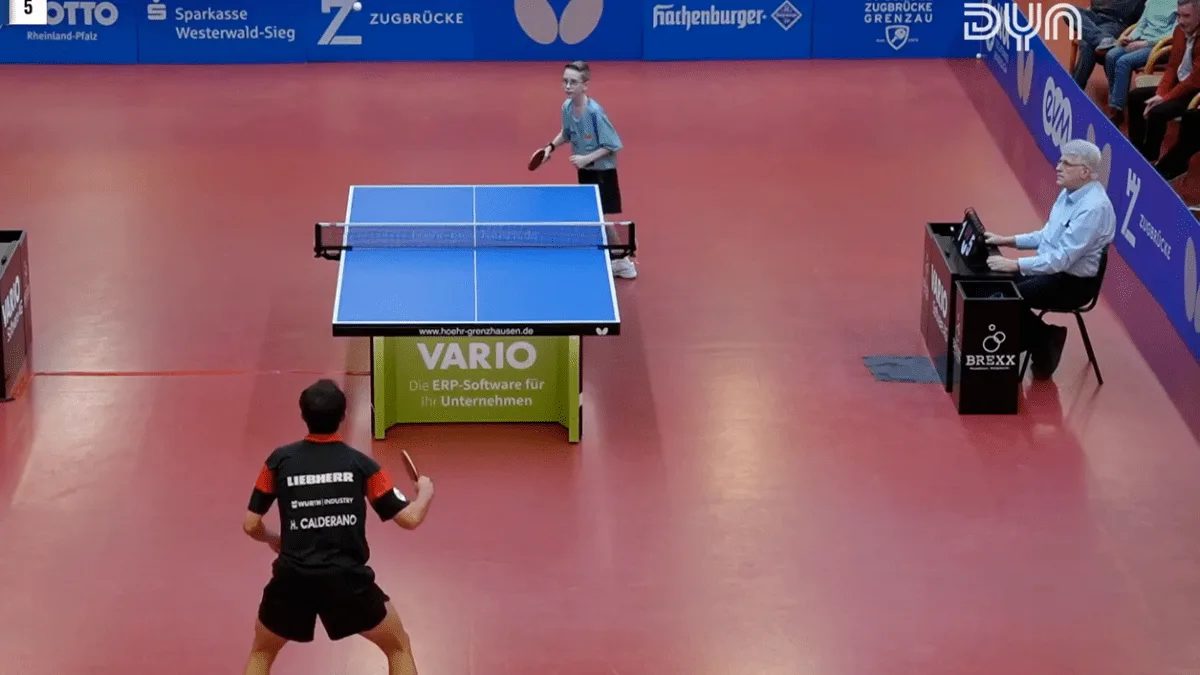 Duel inégal dans la vidéo: un homme de 11 ans exige de Calderano olympique | Table Tennis Bundesliga – Faits saillants de Dyn | vidéo