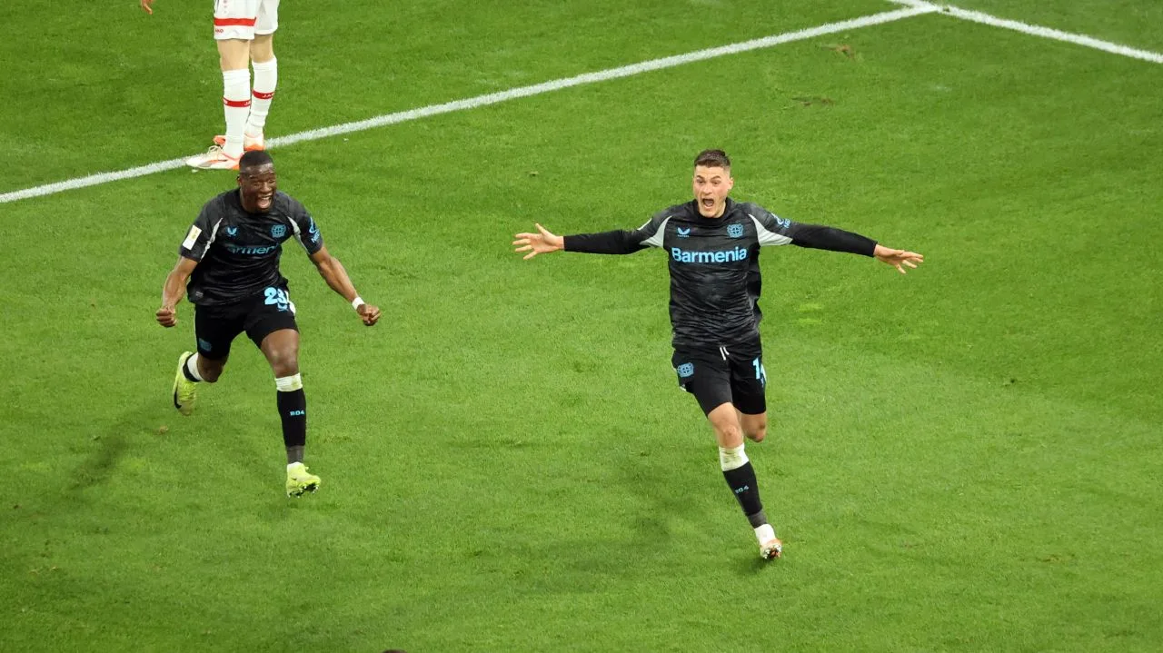 Bayer Leverkusen est Bayer Leverkusen! Dirigé par 3-2 en 1988, le groupe de Xabi Alonso a gagné avec but en ’90 +4