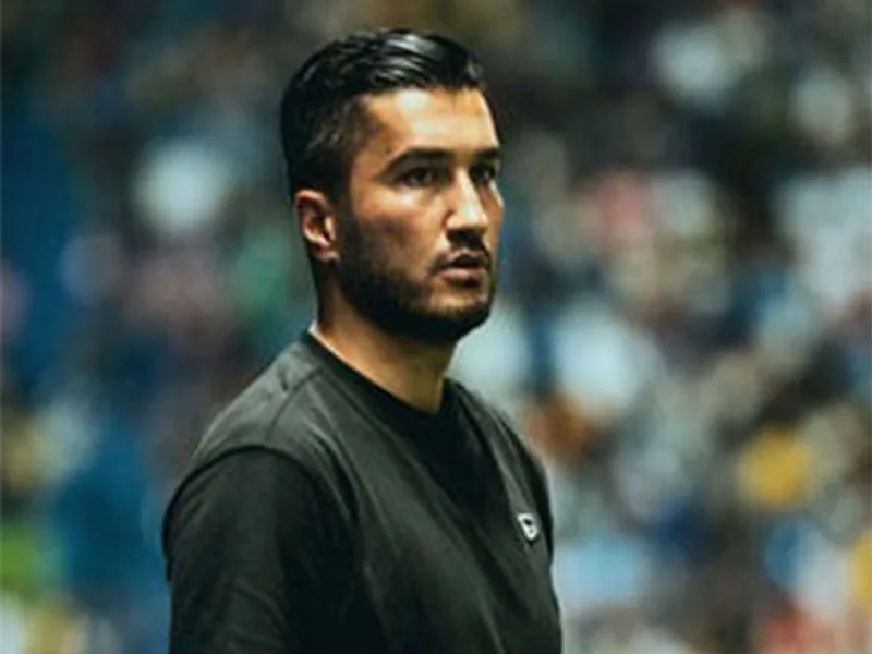 Après la défaite contre Bologne, le Borussia Dortmund se sépare de son entraîneur Nuri Sahin