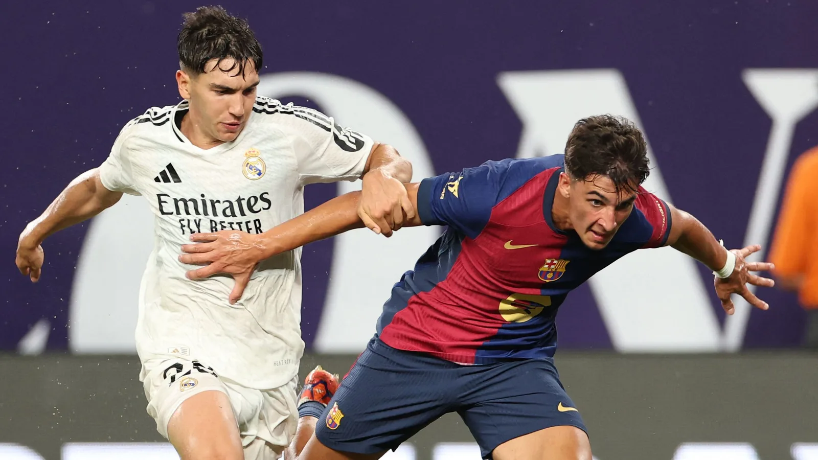Barcelone pour perdre Wonderkid ?! Bayern Munich, Man City et Borussia Dortmund Eye Summer Move For La Masia Hansout Guille Fernandez