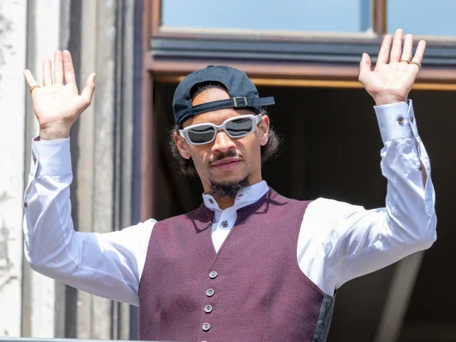 Au revoir, Bayern Munich! Destination surprenante pour Leroy Sane, signe un énorme salaire