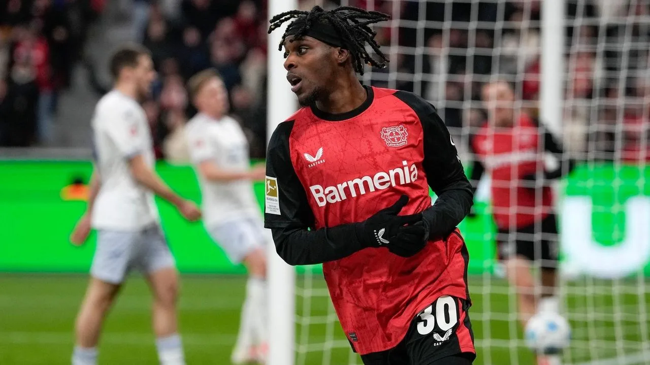 Liverpool signe néerlandais Jeremie Frimpong de Bayer Leverkusen