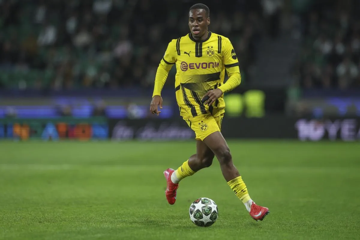 Trois équipes de Premier League intéressées par Jamie Gittens du Borussia Dortmund