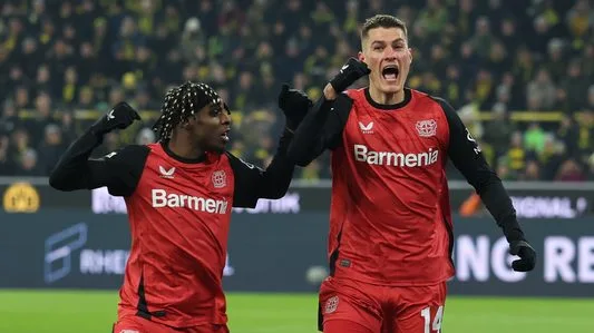 Le Bayer Leverkusen devance le Borussia Dortmund dans un thriller de cinq buts