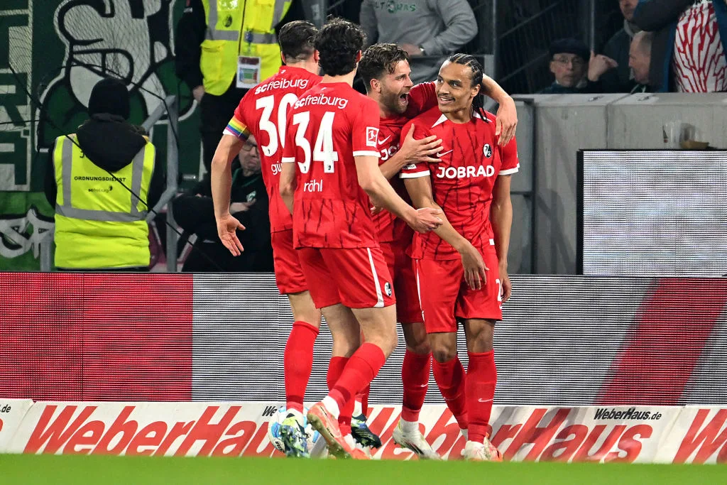 📸 Kick de vélo spectaculaire: Bundesliga Defender marque un objectif de rêve