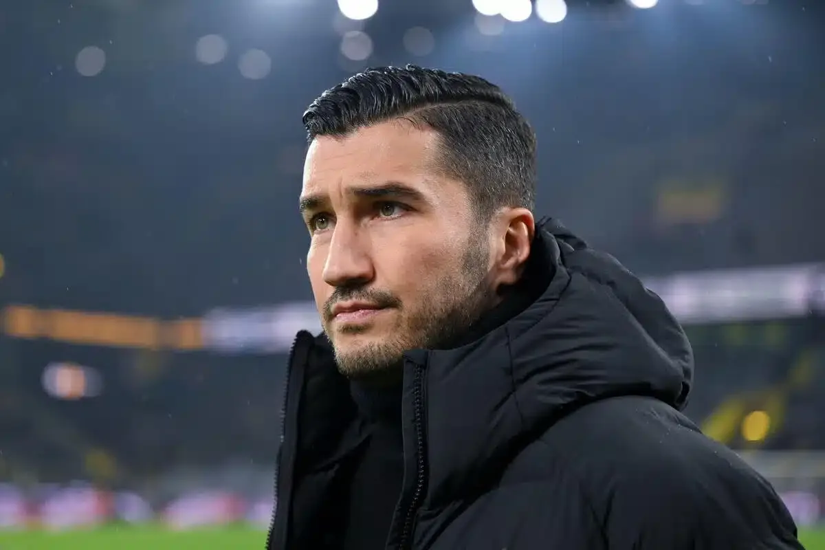 Le Borussia Dortmund rejoint la course pour un défenseur. 40 millions d’euros en jeu