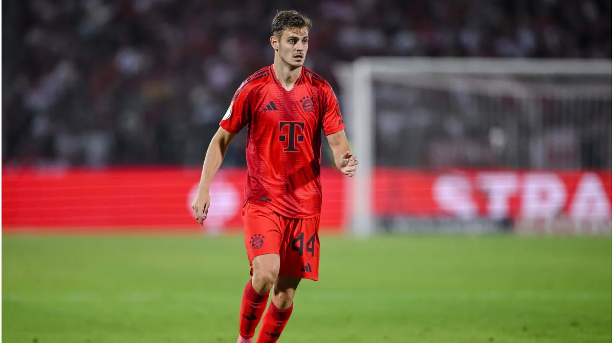 FC Bayern: Stanisic via se tenir debout à Leiten à Bayer Leverkusen