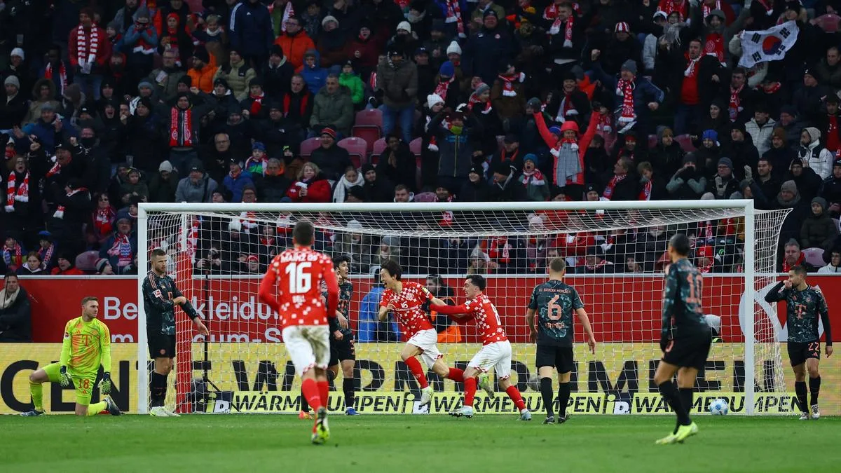 Bundesliga 2024-25 : Mayence choque le Bayern Munich 2-1 pour mettre fin à une séquence d’invincibilité ; Leverkusen grimpe à la deuxième place après sa victoire contre Augsbourg
