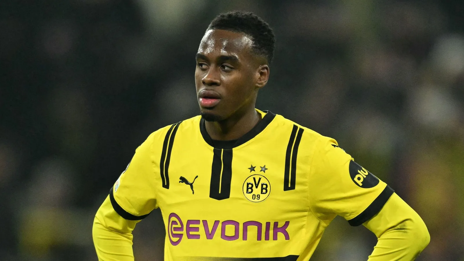 Jamie Gittens va-t-il rejoindre Harry Kane ? Le Bayern prépare un autre raid contre le Borussia Dortmund après que Vincent Kompany s’extasie sur la star évaluée à 100 millions d’euros