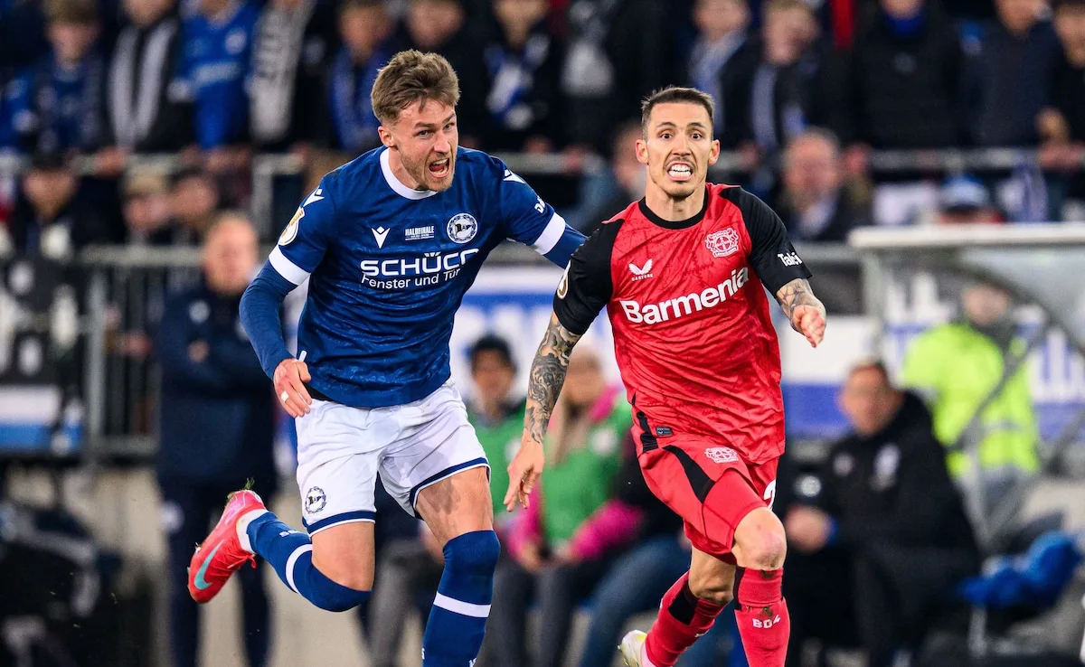 Bayer Leverkusen en troisième division Arminia Bielefeld Bayer Leverkusen en Coupe allemande