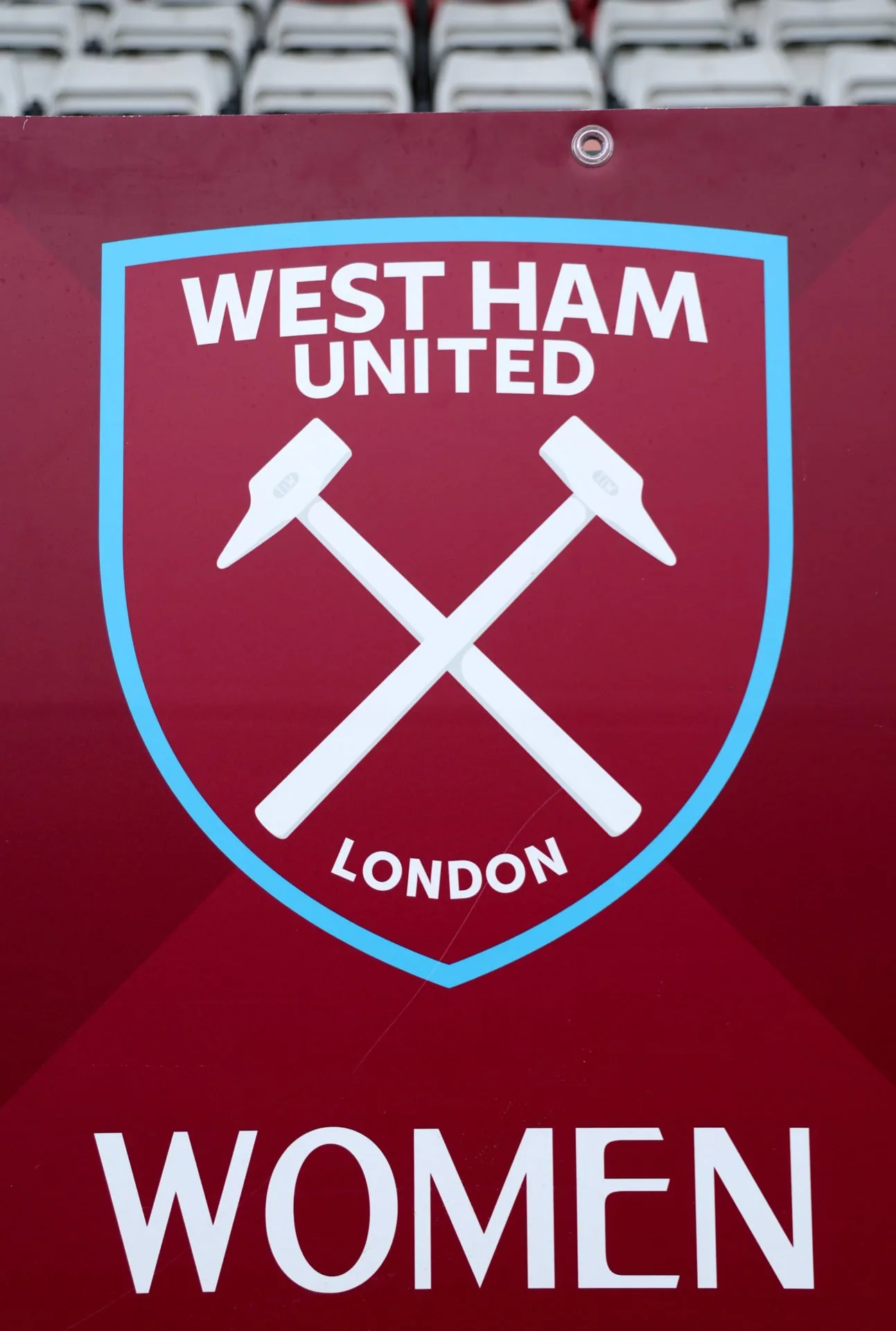 £ 8 M Bundesliga Ace s’ouvre sur le mouvement potentiel de West Ham alors qu’il partage son «rêve»
