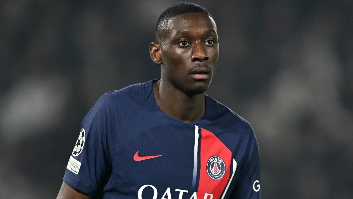 Arsenal et Man Utd font face à un défi du côté de la Bundesliga pour le flop du PSG dans la course aux transferts