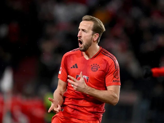 Vidéo | Bayern Munich – Augsbourg 3-0. Le triplé de Harry Kane, et les Bavarois comptent 8 points d’avance en tête du classement