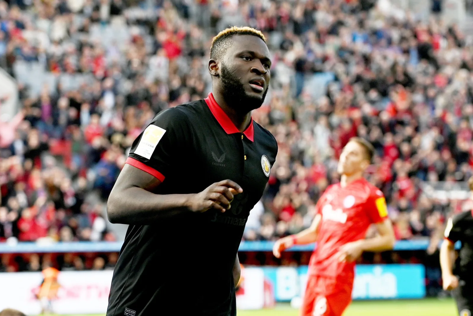Boniface Pens nouveau contrat d’un an à Bayer Leverkusen