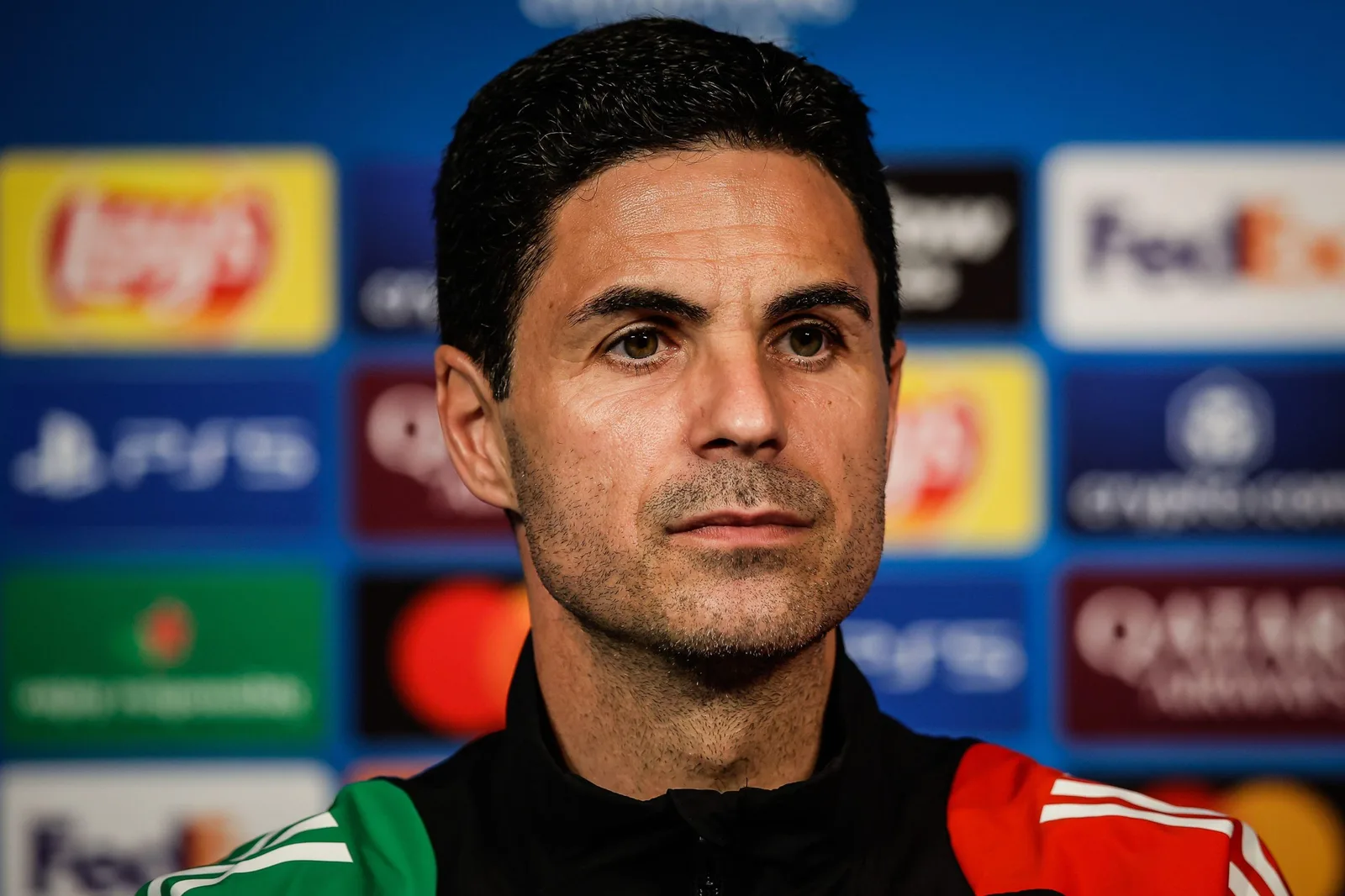 Arsenal, Man United et Chelsea Chasing Bundesliga Striker | Tirer