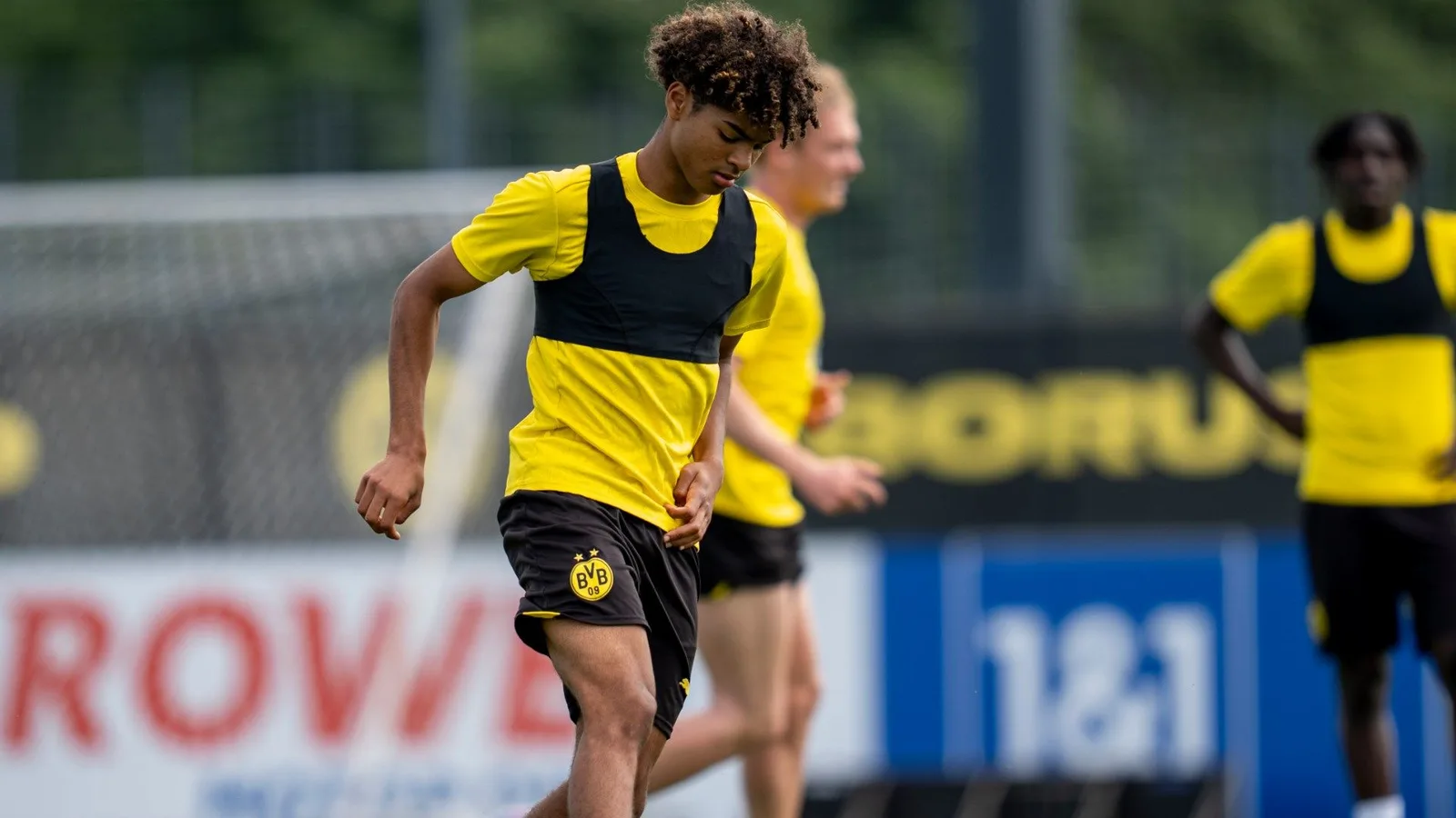 Sources: la starlette USMNT Mathis Albert se préparait à rejoindre le Borussia Dortmund Squad à la Coupe du monde du club après avoir signé un nouveau contrat au milieu de l’intérêt croissant de Premier League
