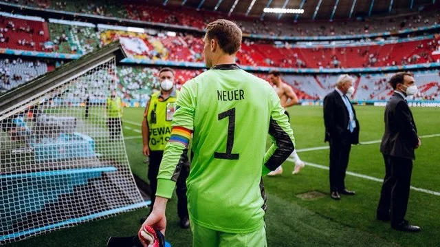 Bayern Munich : Manuel Neuer a une côte fracturée et rate les derniers matchs de cette année