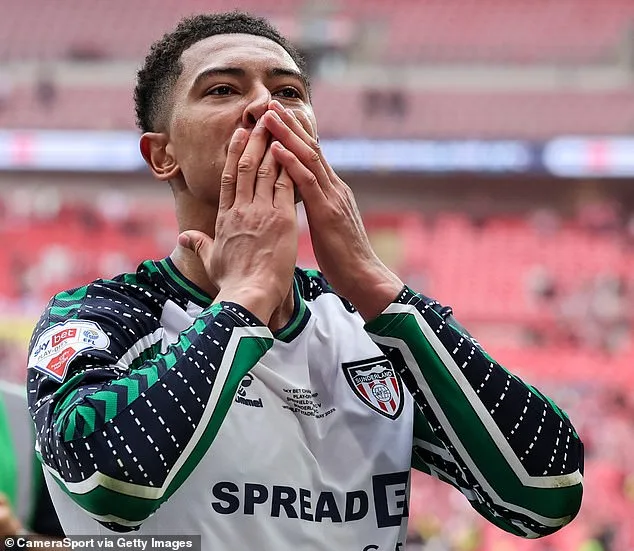 Jobe Bellingham s’envole en Allemagne pour des entretiens avec l’équipe de Bundesliga alors qu’il cherche à suivre les traces de frère Jude – malgré la promotion de Sunderland à la Premier League