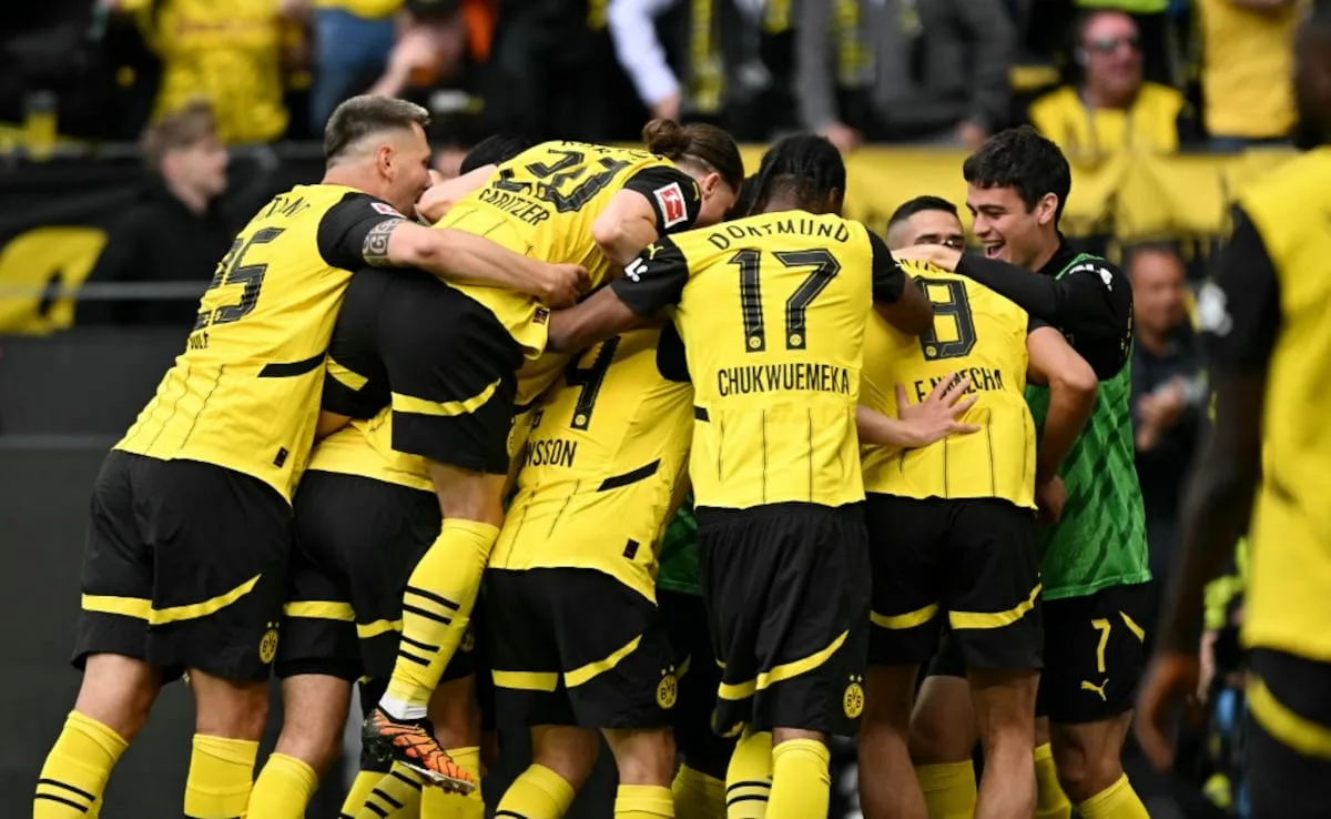 Borussia Dortmund Complete Escape Act, Sratch Last-Pasp Champions League Spot