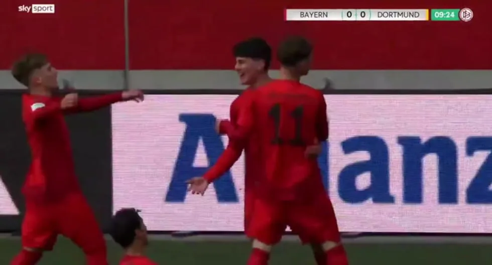 Continuez une séquence! Objectifs de Felipe Chávez en triomphe du Bayern Munich par Bundesliga U19