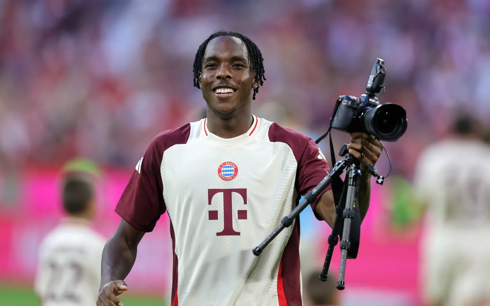 L’expert de Bundesliga dit à Tottenham ce qu’ils peuvent attendre de Mathys Tel après avoir signé du Bayern Munich