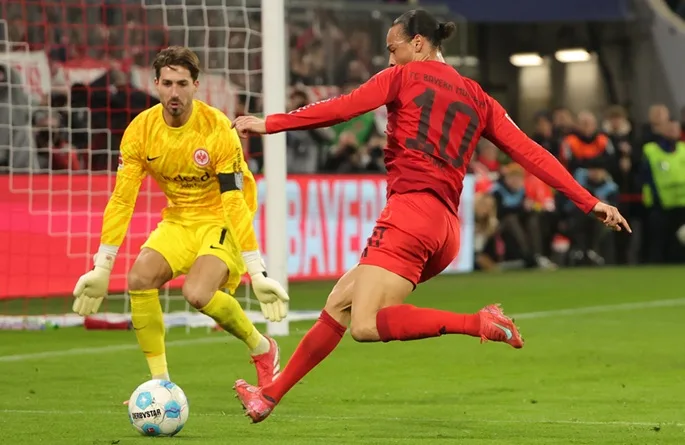 Bayern Thrash Francfort pour maintenir une avance de Bundesliga à 8 points