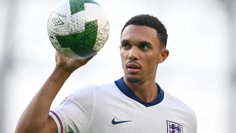 Liverpool suit le rebelle du contrat de Bundesliga alors que le nouveau « Plan B » de Trent Alexander-Arnold
