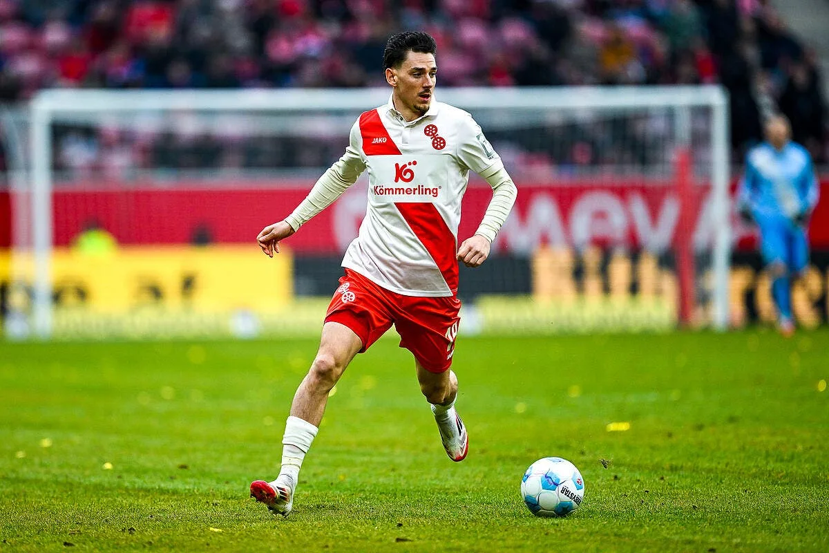 Rennes pioche dans l’équipe type de Bundesliga