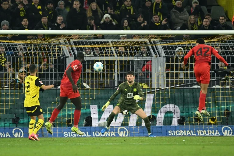RTL 5minutes – Le classique: Musiala sauve le point pour le Bayern au Borussia Dortmund