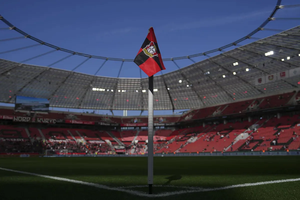 Le talent camerounais Christian Kofane passe Bayer Leverkusen Medical
