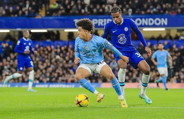 Borussia Dortmund: Troisième accès de la journée! Le milieu de terrain vient du Chelsea FC