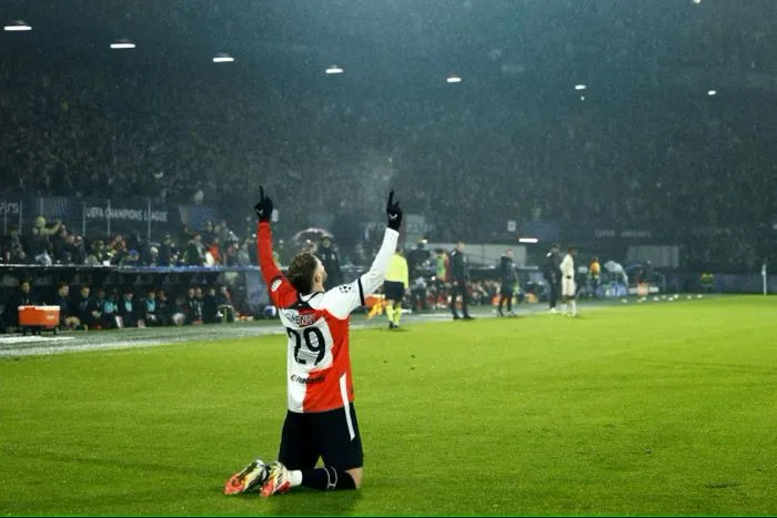 Feyenoord bat le Bayern Munich 3 buts sans réponse
