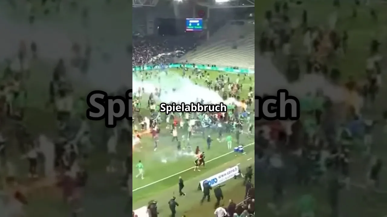 Überfluteter Fußballplatz! #fußballfakten #fußball #fußballnews #bundesliga #dfbpokal #foryou