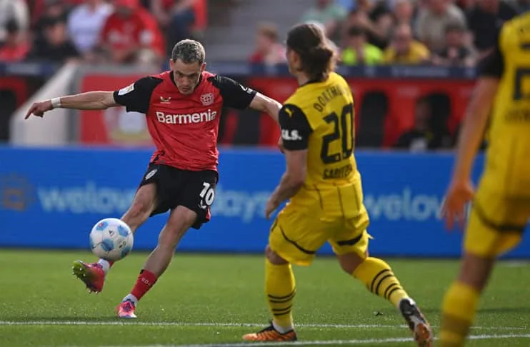 Borussia Dortmund Thump Bayer Leverkusen pour gâcher les adieux à la maison de Xabi Alonso