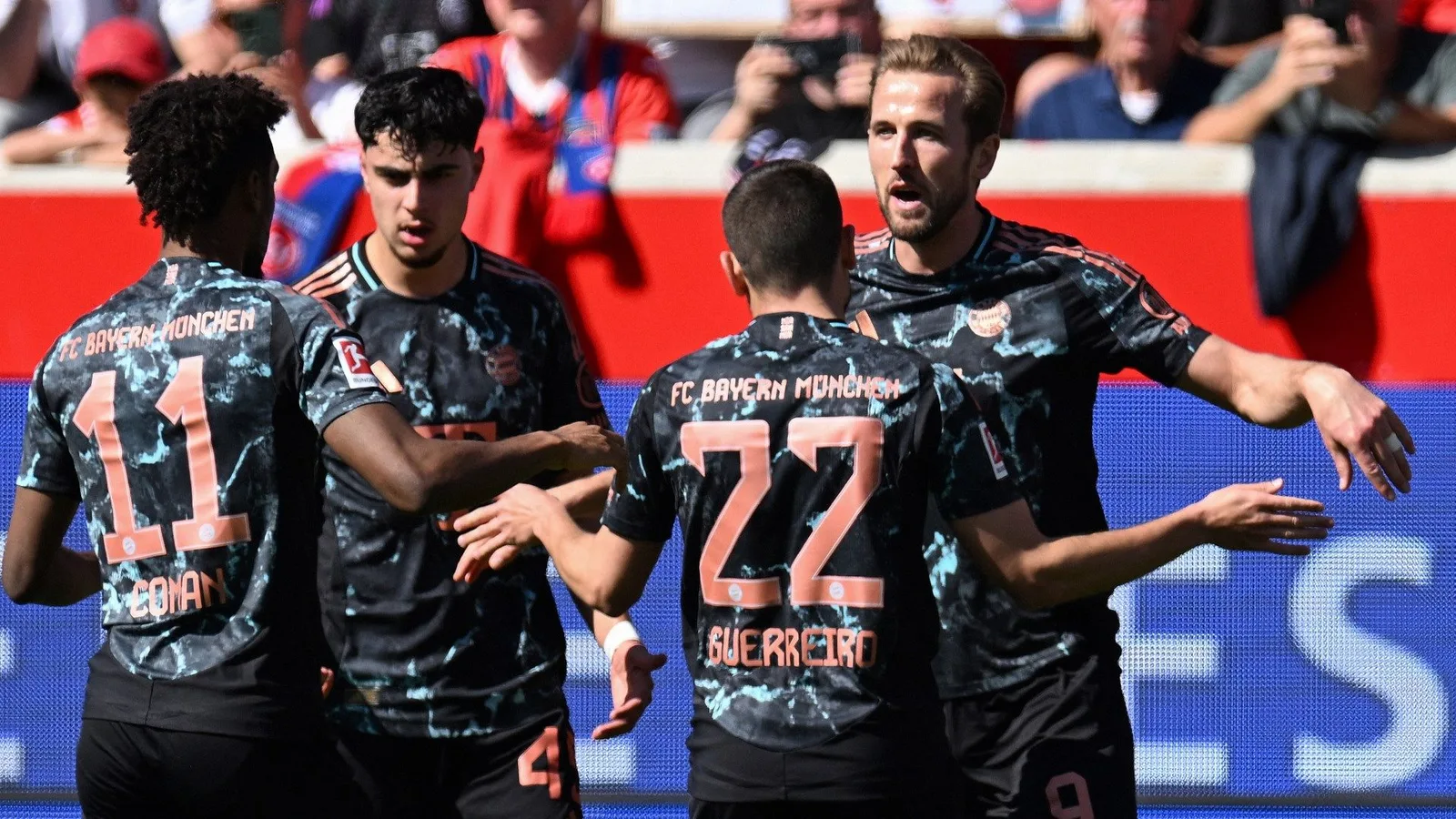 «  One Step Closer  » – Harry Kane fait la réclamation du titre de Bundesliga après avoir mis en place le 36e but de la saison lors de la déroute du Bayern Munich de Heidenheim