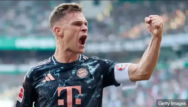 Bouleversé de ne pas vouloir signer un nouveau contrat, le Bayern Munich a retiré les offres pour Joshua Kimmich, Madrid, Barcelone et Manchester City cachée
