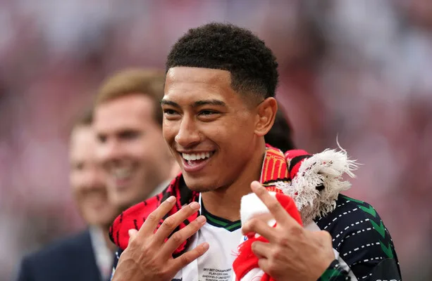 Borussia Dortmund Signature complète de Jobe Bellingham de Sunderland