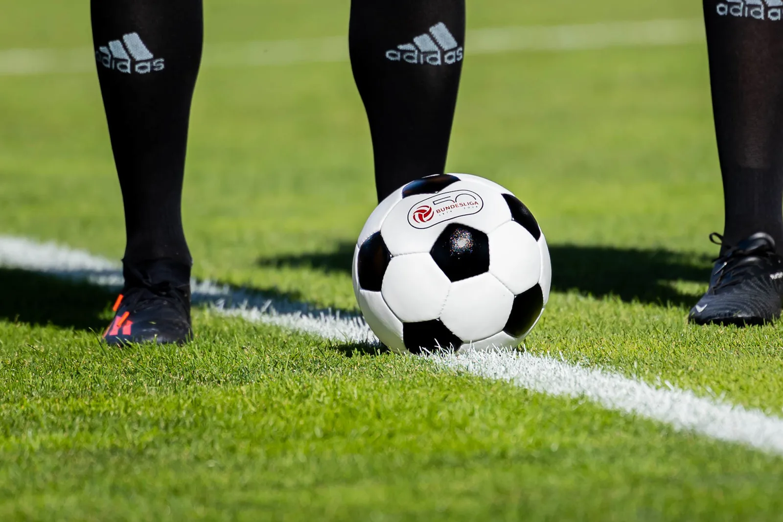 Bilan de la saison anniversaire – rapport annuel de la Bundesliga 2023/24
