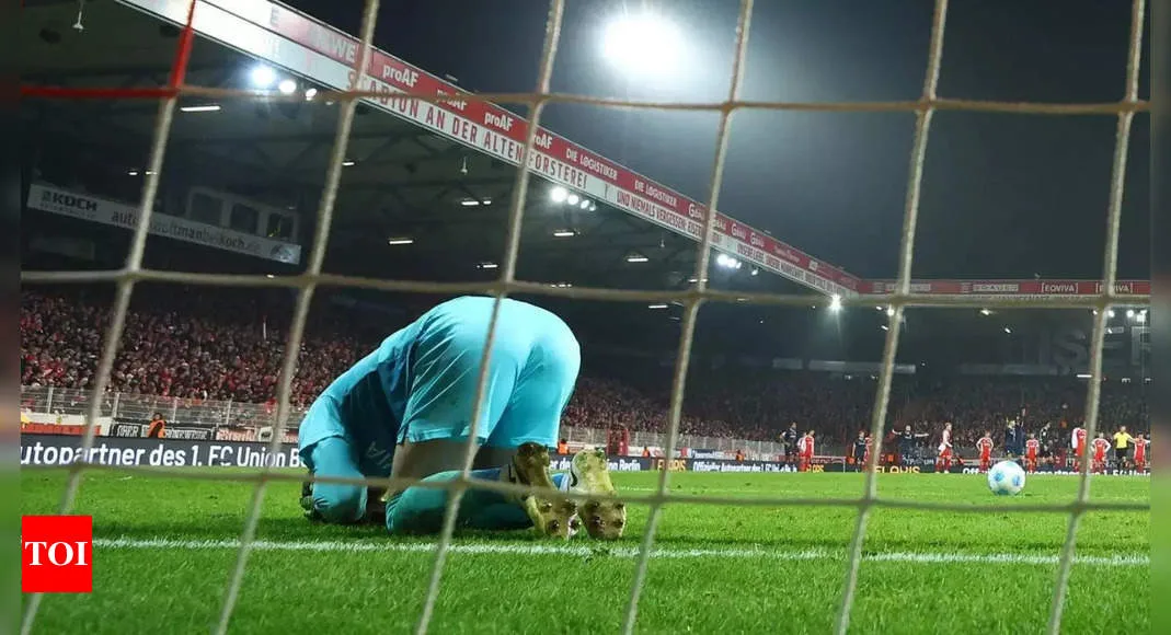Les équipes de Bundesliga évitent d’attaquer après que le gardien de but ait été touché par un objet pendant le match | Actualités footballistiques