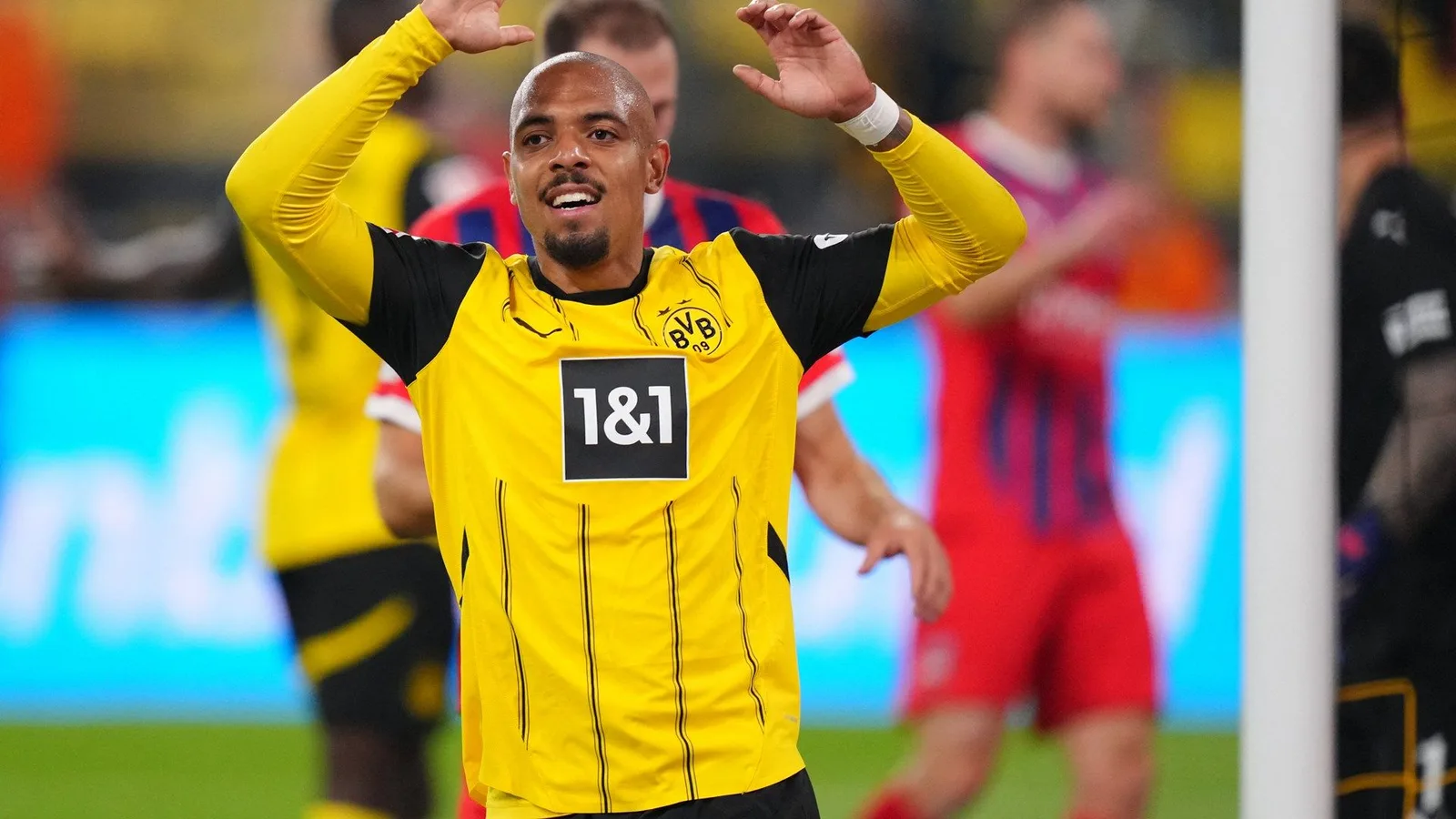 Le Borussia Dortmund mène des consultations internes et augmente le prix demandé pour Donyell Malen