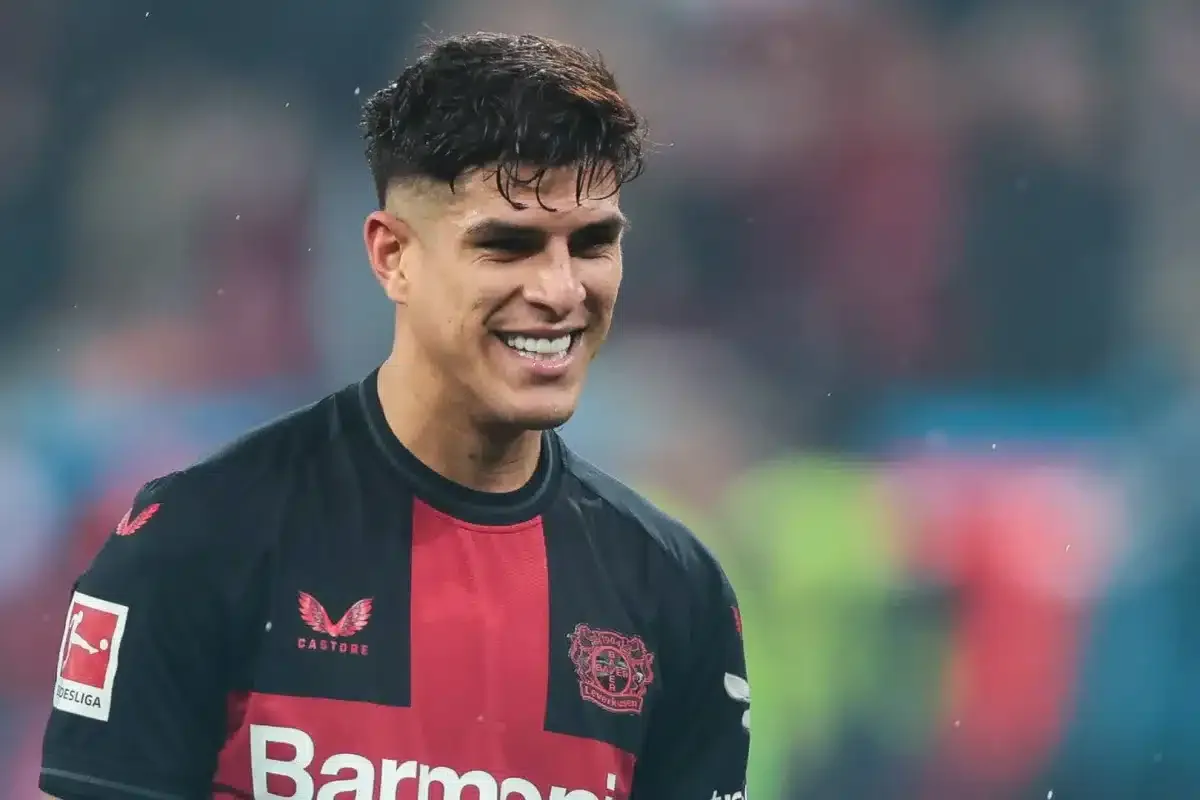 Le Bayer Leverkusen renouvelle Hincapié jusqu’en 2029