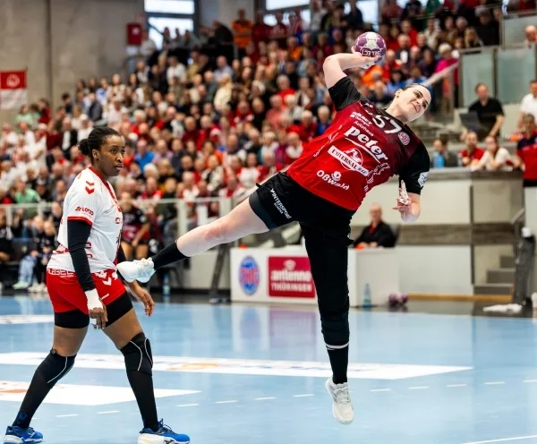 HB Ludwigsburg a battu Thuriner HC pour remporter 14 matchs consécutifs en Bundesliga, confirmant la première place w ..
