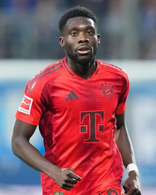 Bayern Munich: Alphonso Davies sera exploité et manquera six mois / dayot upamecano ne sera pas disponible pendant quelques semaines