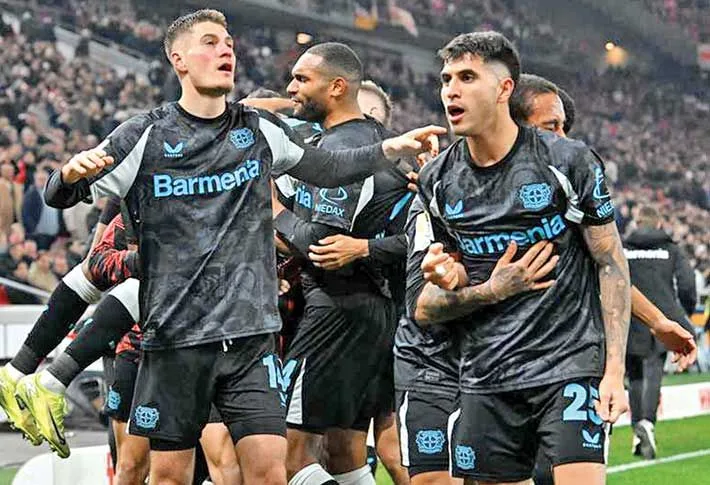Leverkusen bord devant Stuttgart 4-3 en Bundesliga
