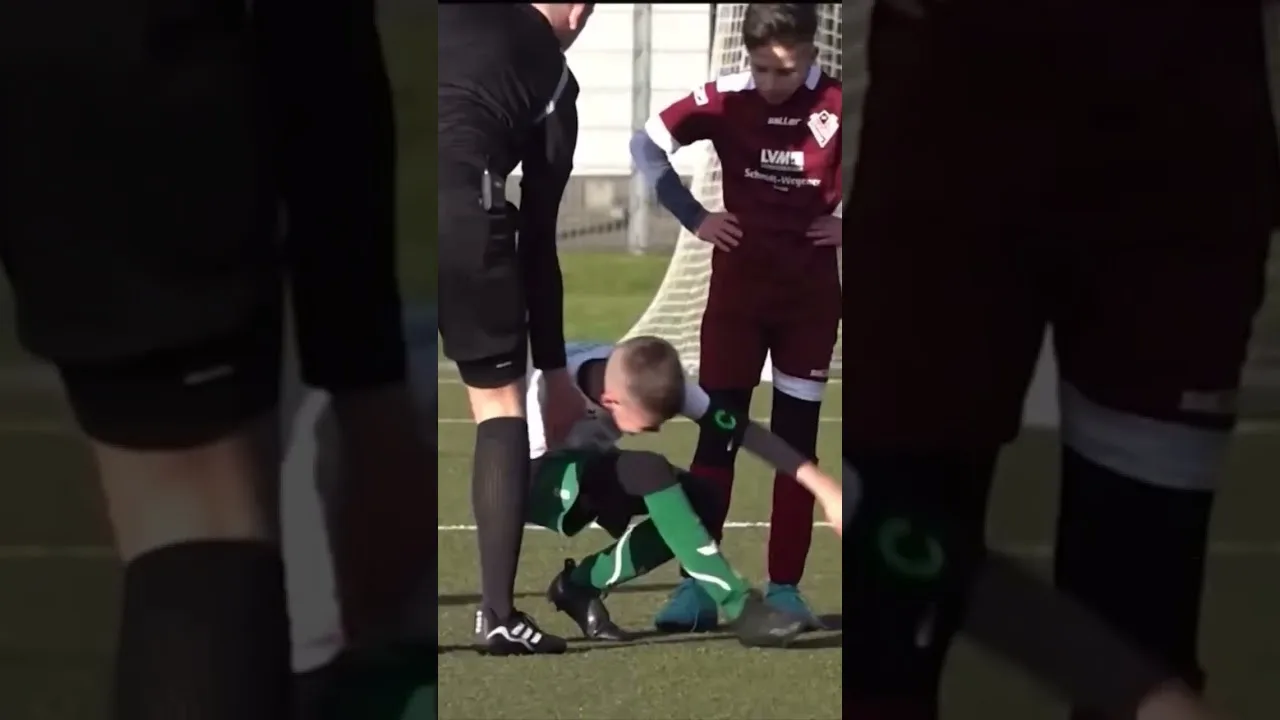 Einfach Crazy 😮‍💨😍. #fussball #schiedsrichter #fußball #bundesliga #kreisligafussball #dfb #sat1