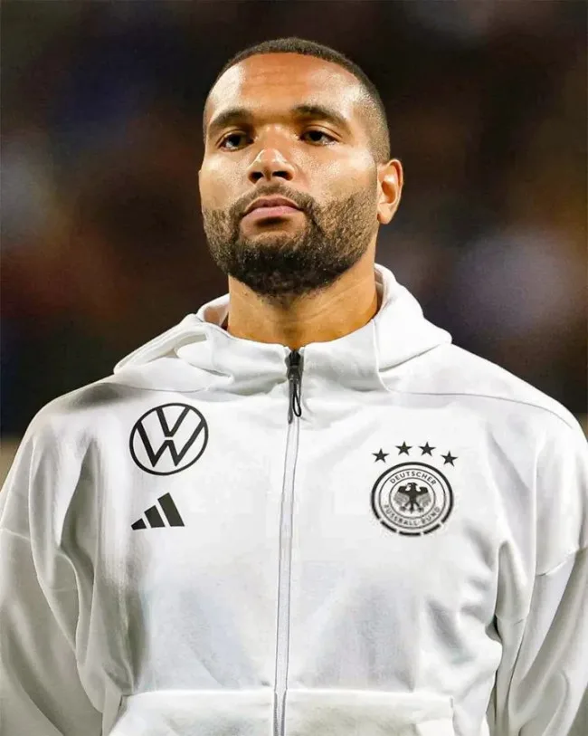 Le Bayern Munich a commencé de sérieuses négociations pour amener Jonathan Tah de Leverkusen