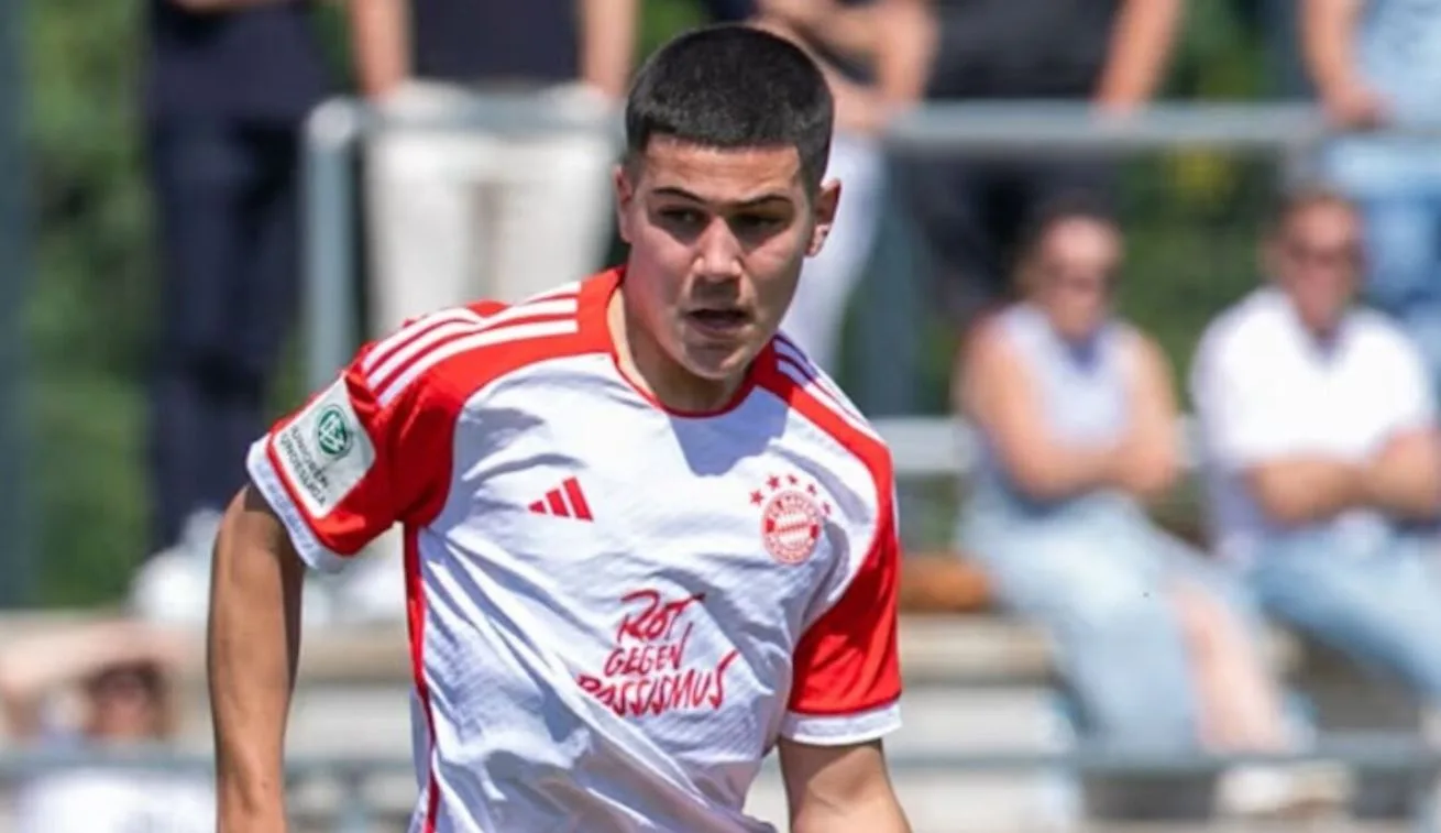 Dans le chaos du football péruvien, la jeune star du Bayern Munich a été exclue de l’équipe nationale U20